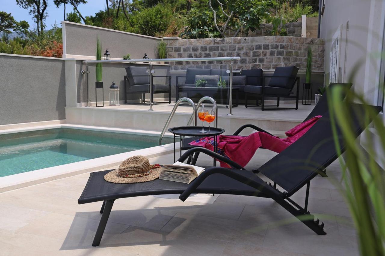 Seaside Apartments With A Swimming Pool Tri Zala, Korcula - 558 Zrnovo ภายนอก รูปภาพ